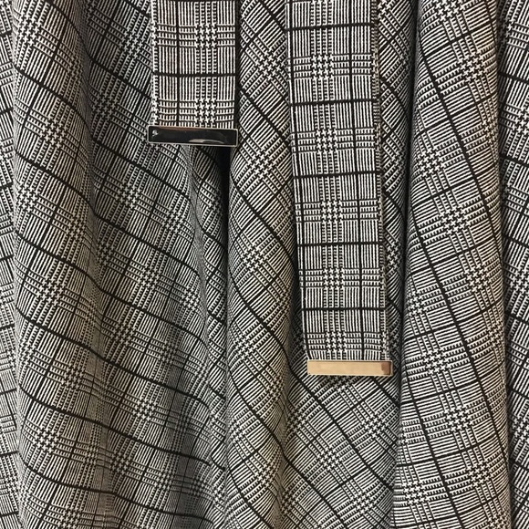 Calvin Klein
Belted Stretch Midi Dress - Picture 13 of 13